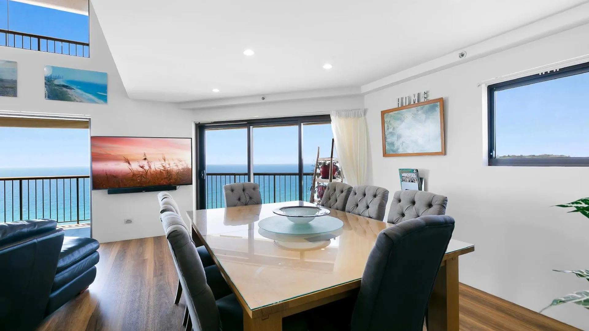 Burleigh Esplanade Gold Coast