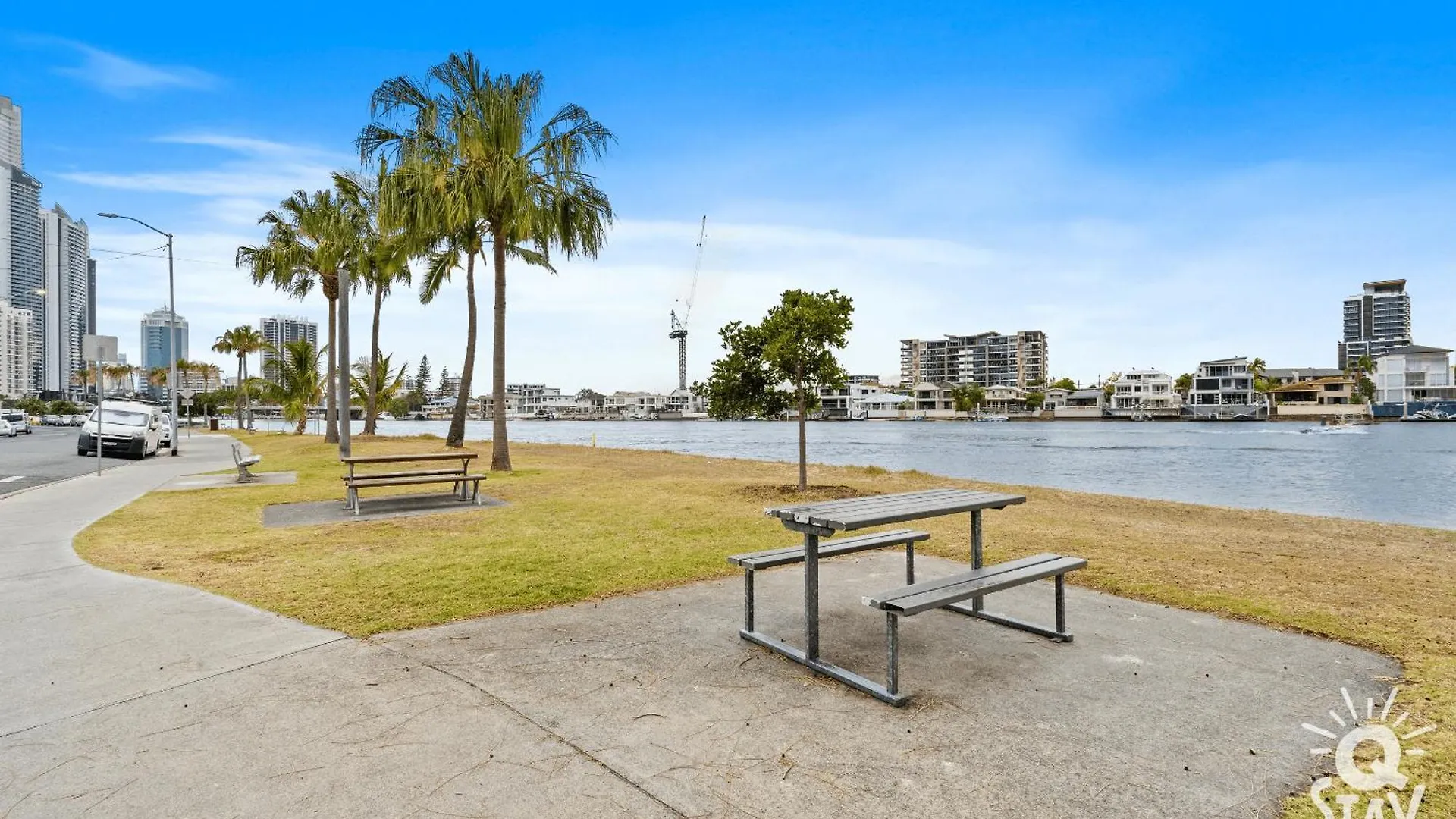 3 Bedroom Villa's In Surfers Paradise - Q