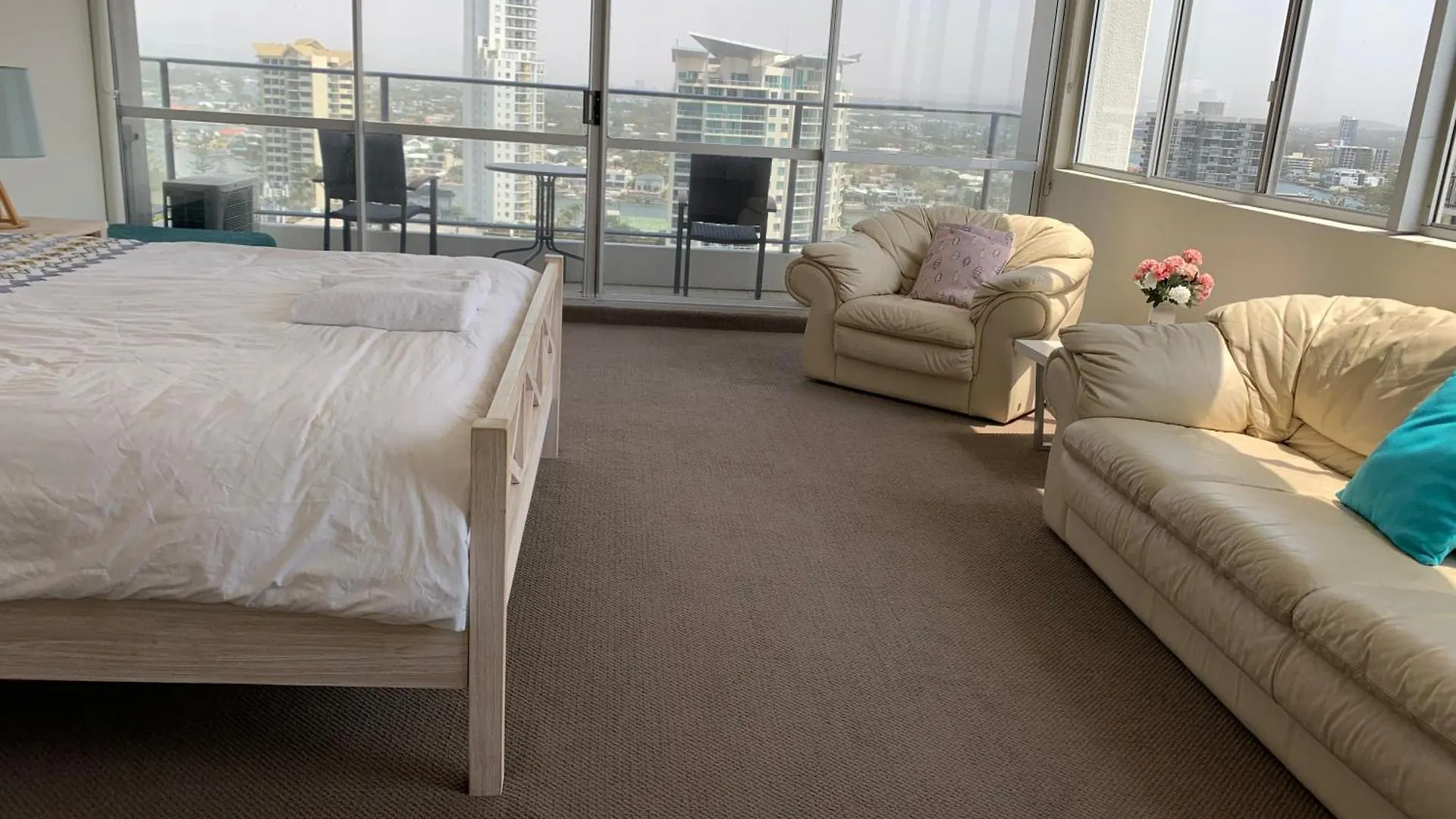 Aparthotel The Penthouses Gold Coast