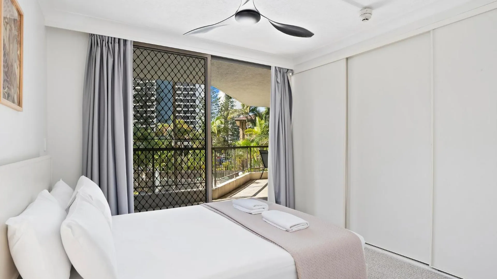 Genesis - Private Apartment Gold Coast