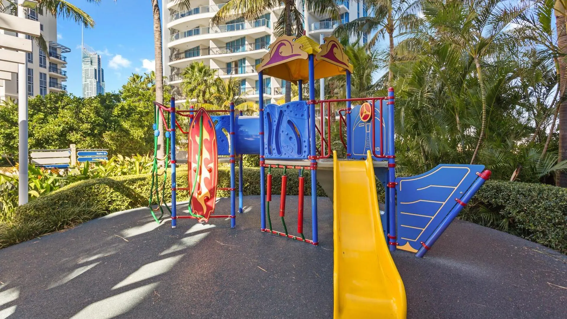 Chevron Renaissance Gold Coast