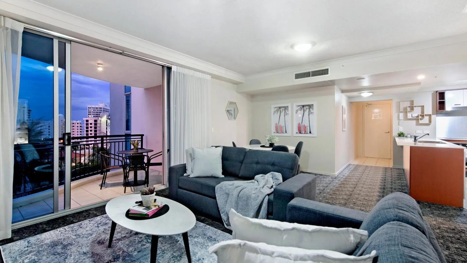 Apartment Chevron Renaissance - Self Contained & Privately Managed