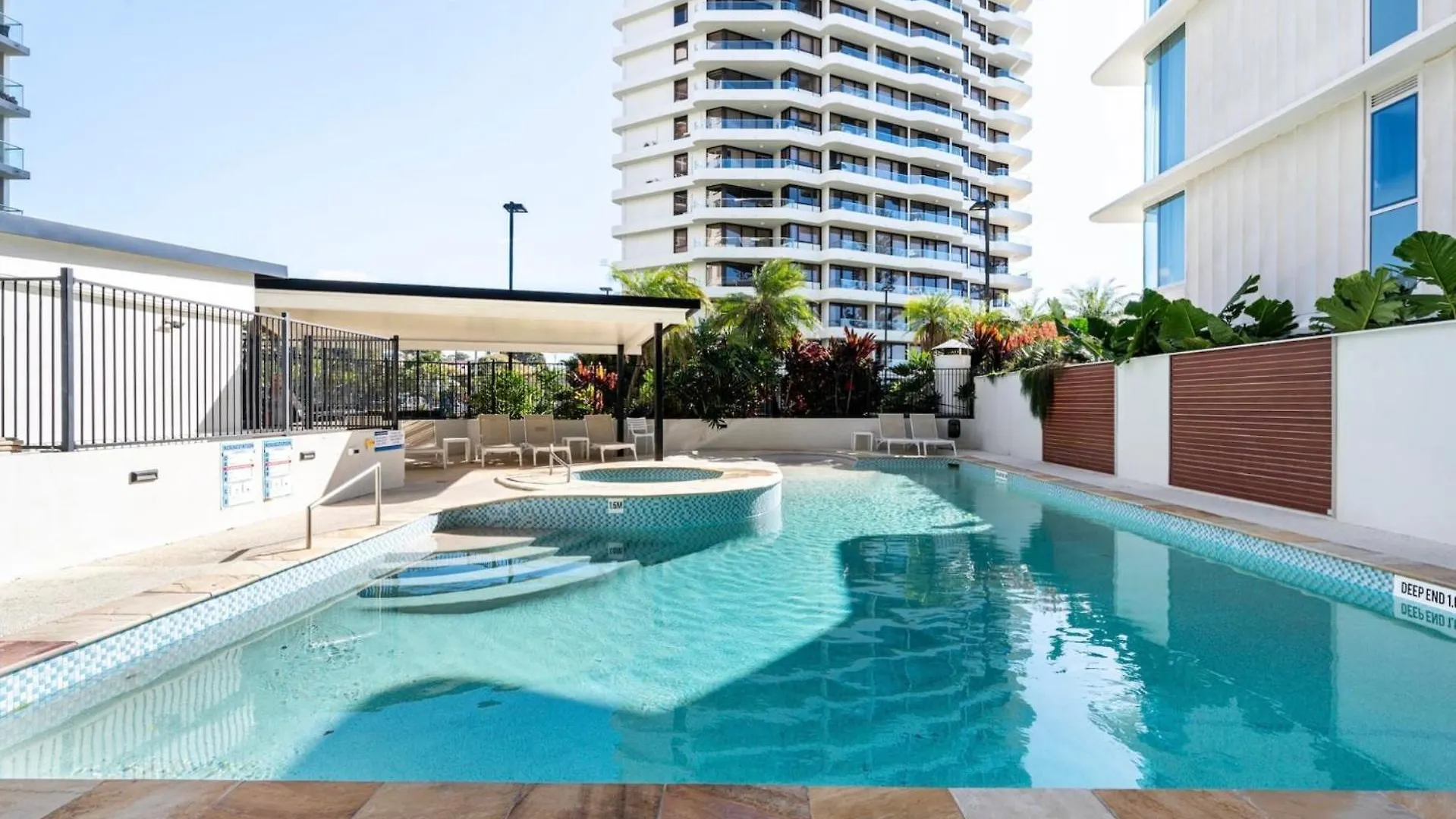 Beachside Beauty At Burleigh Pavilion! Apartment Gold Coast