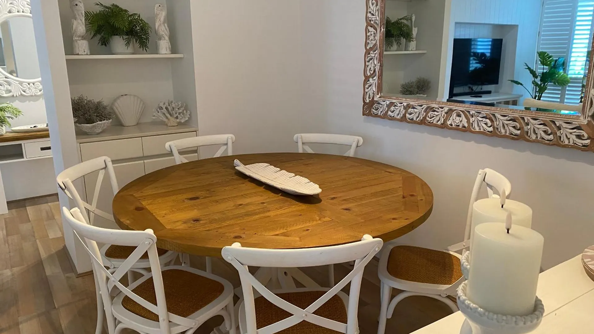 Contessa Aparthotel 4*
