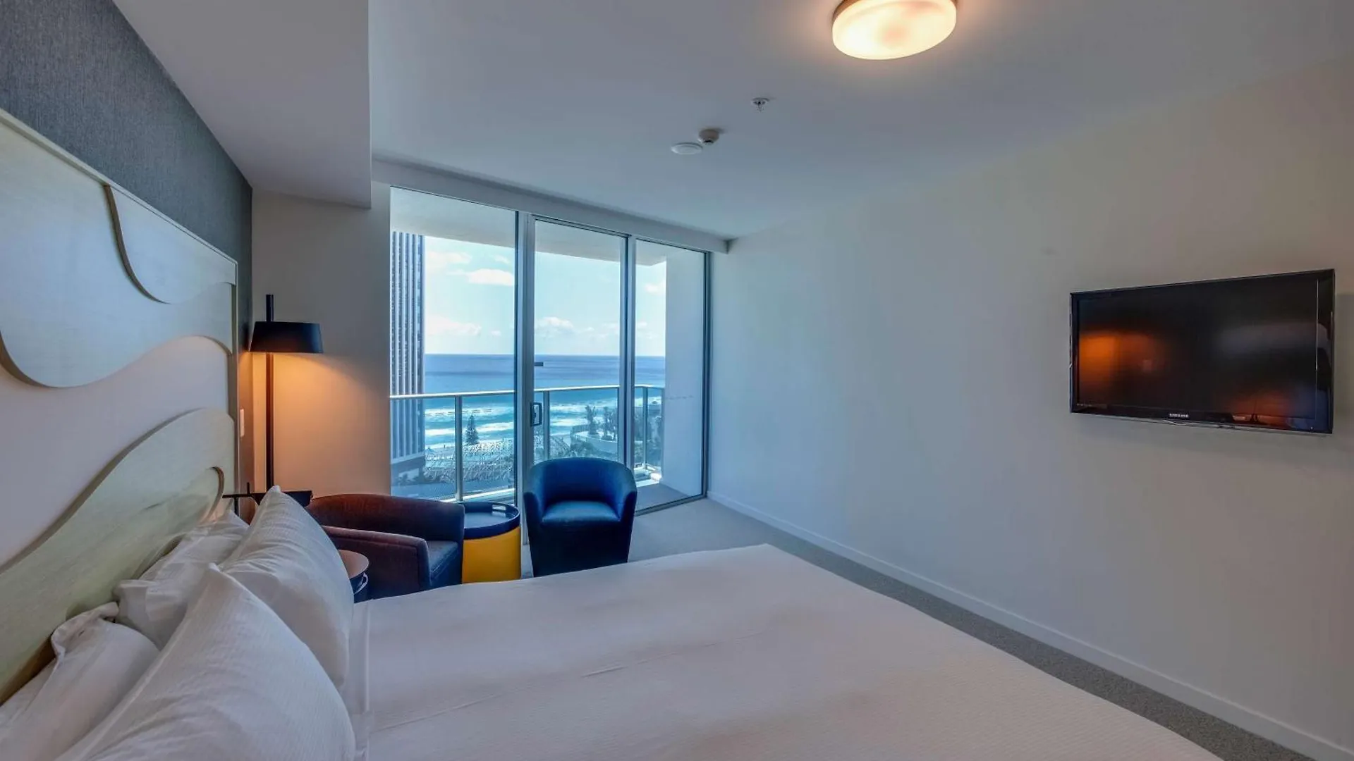 אתר נופש Hilton Surfers Paradise & Residences 5*