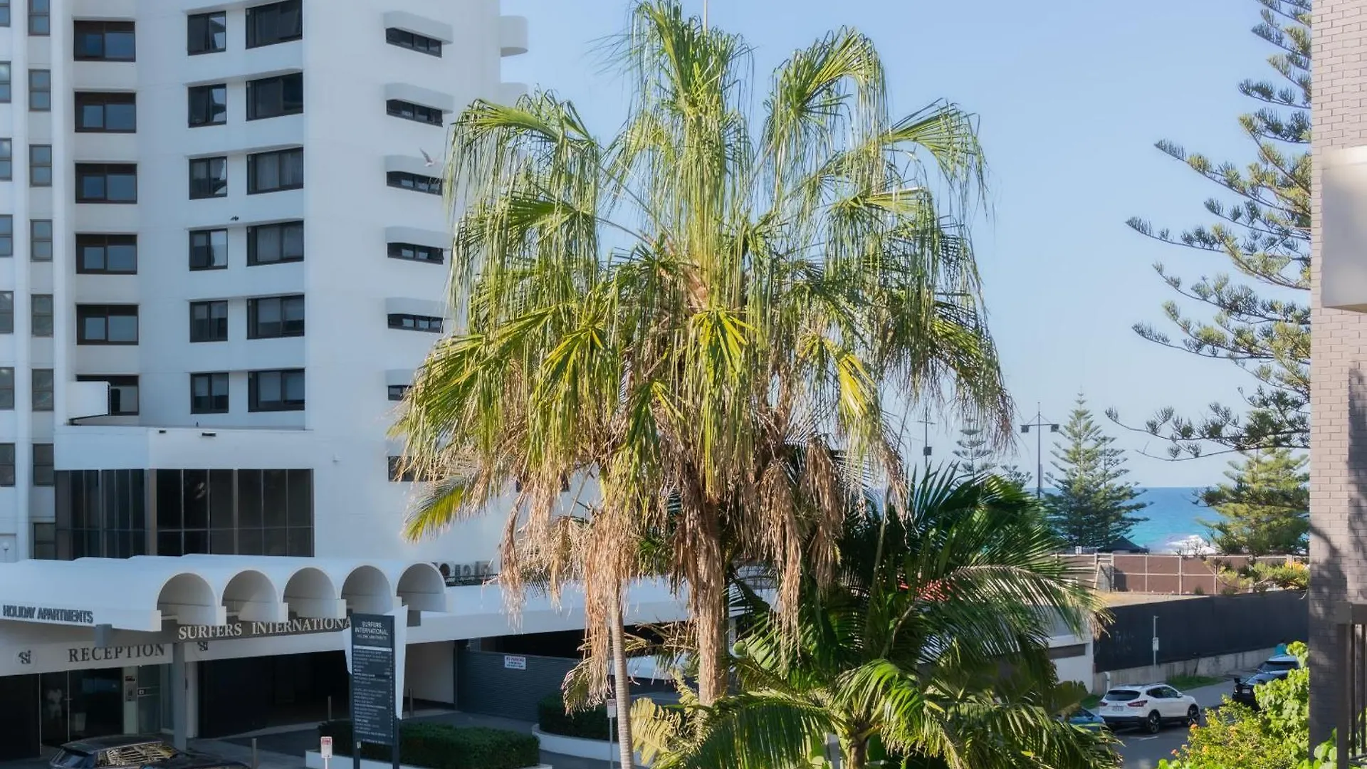 Trickett Gardens Aparthotel 3*