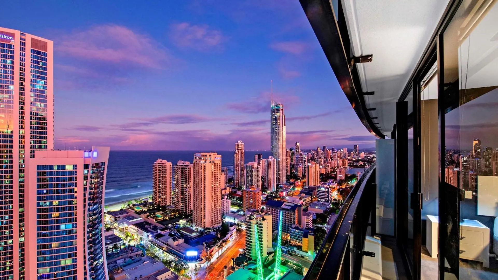Apartment Ocean View With Balcony - Circle On Cavill - Location! - Self Contained & Privately Managed Gold Coast