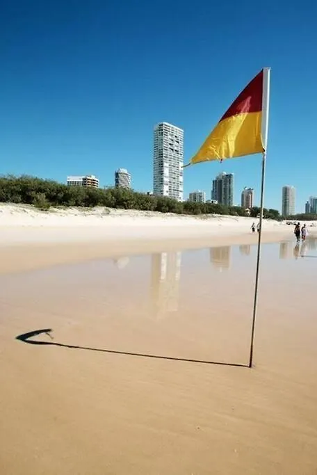 Diamond 30 * Gold Coast