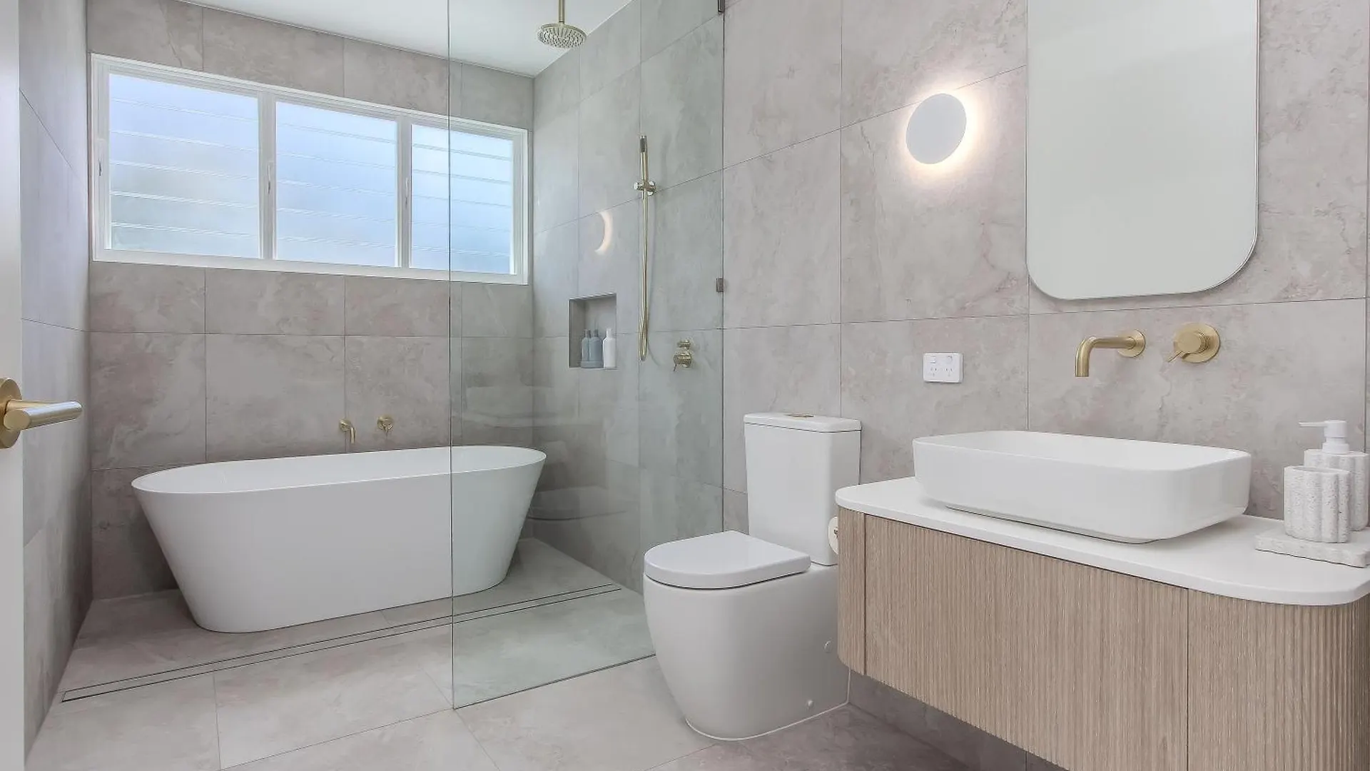 Luxury Mermaid Waters Holiday home Gold Coast
