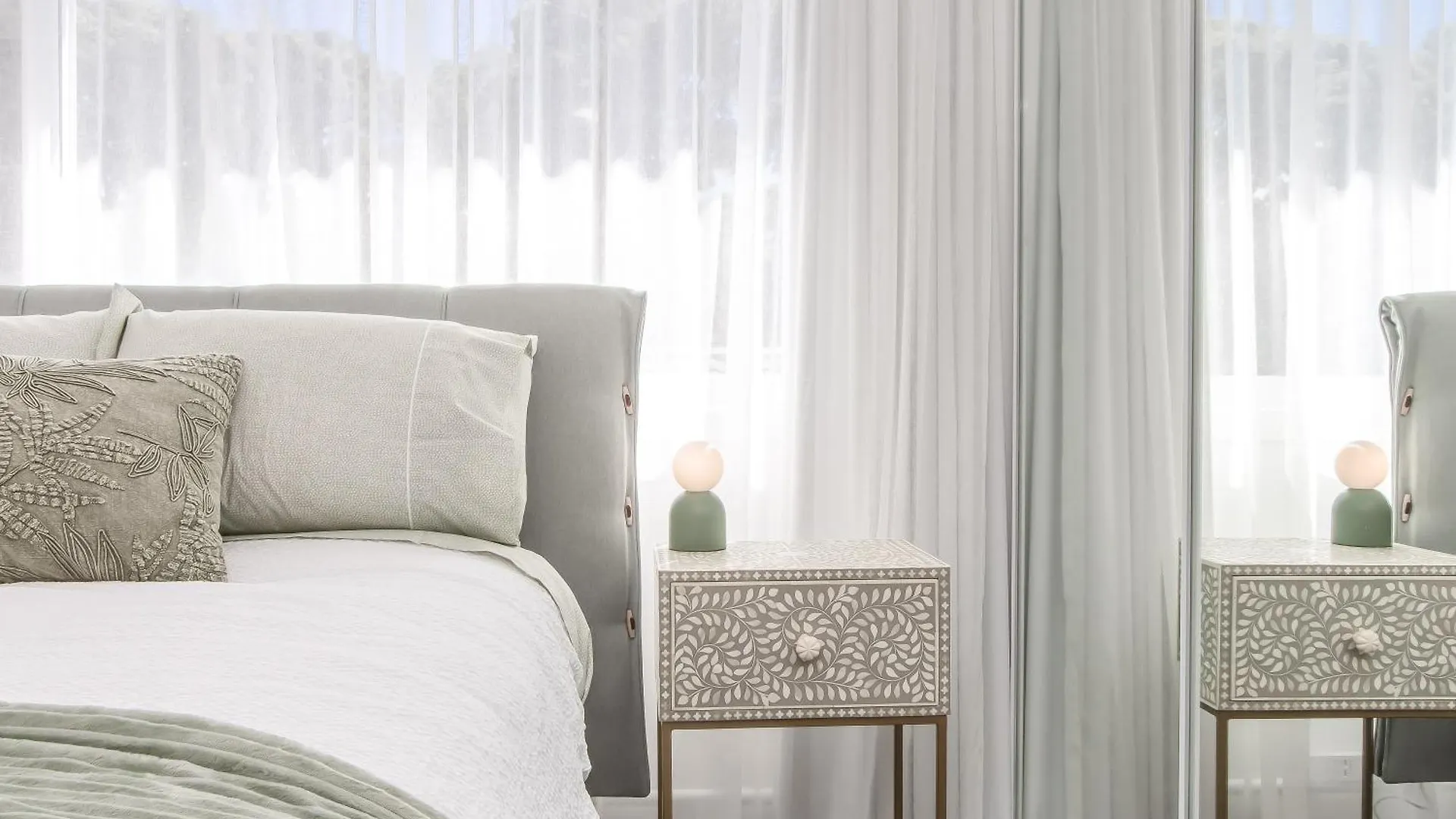 Luxury Mermaid Waters Holiday home Gold Coast