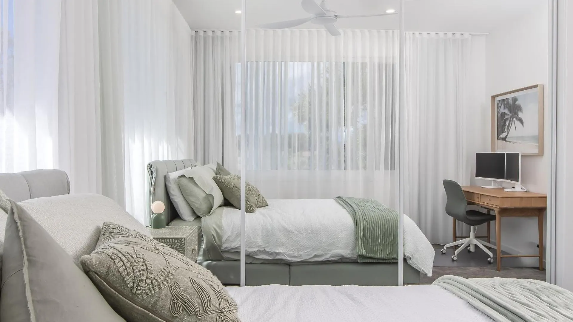 Luxury Mermaid Waters * Gold Coast