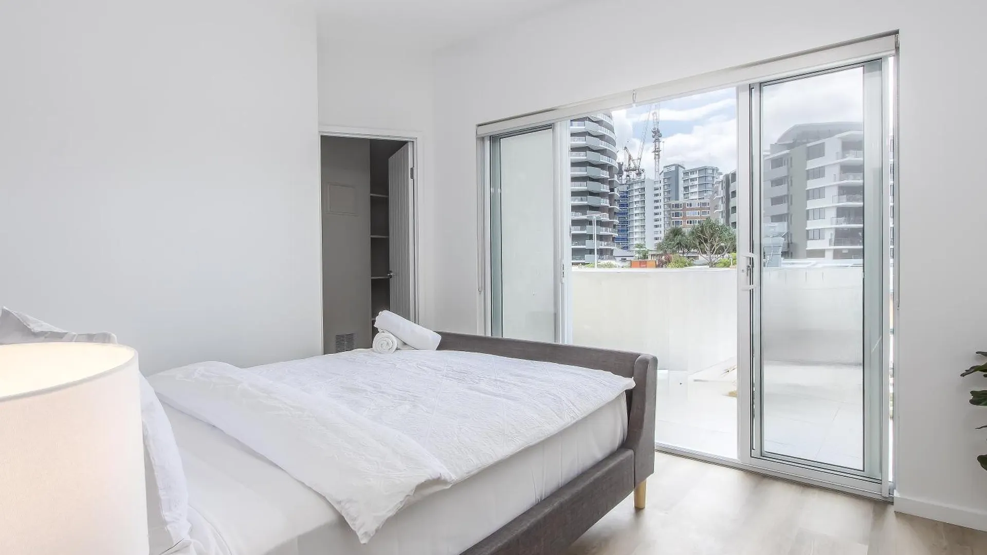 The Laneway By Burleigh Letting Company