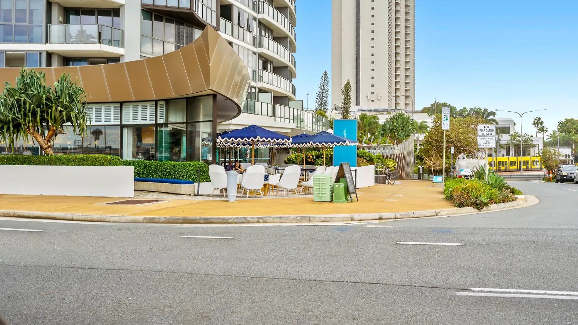 Rhapsody Surfers Paradise Beachfront Sleeps 6 - Optimise