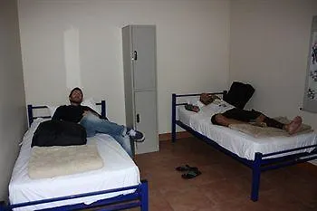 Budds In Surfers Backpackers Vandrarhem *