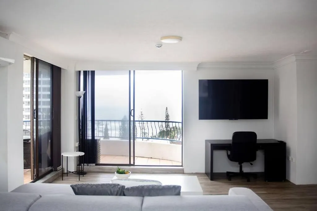 Surfers Paradise 2 Bedroom Orchid Ave