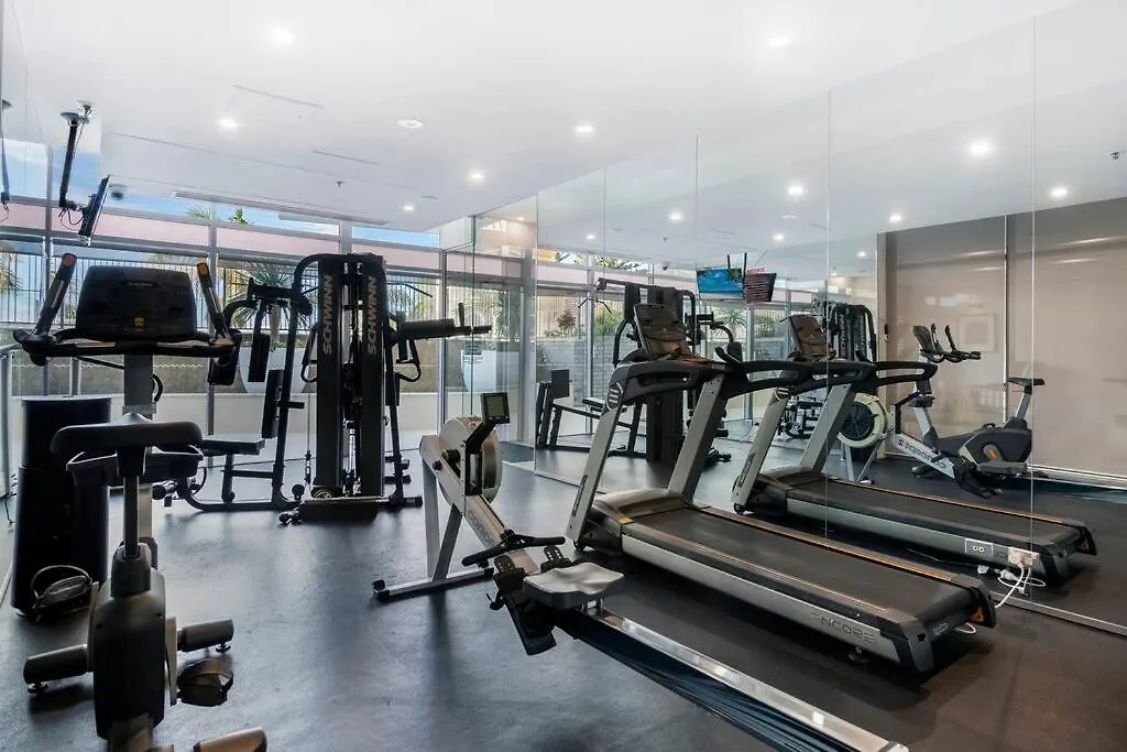 Exceptional Luxury ~ Broadwater Beauty ~ Free Parking ~ Location Gold Coast