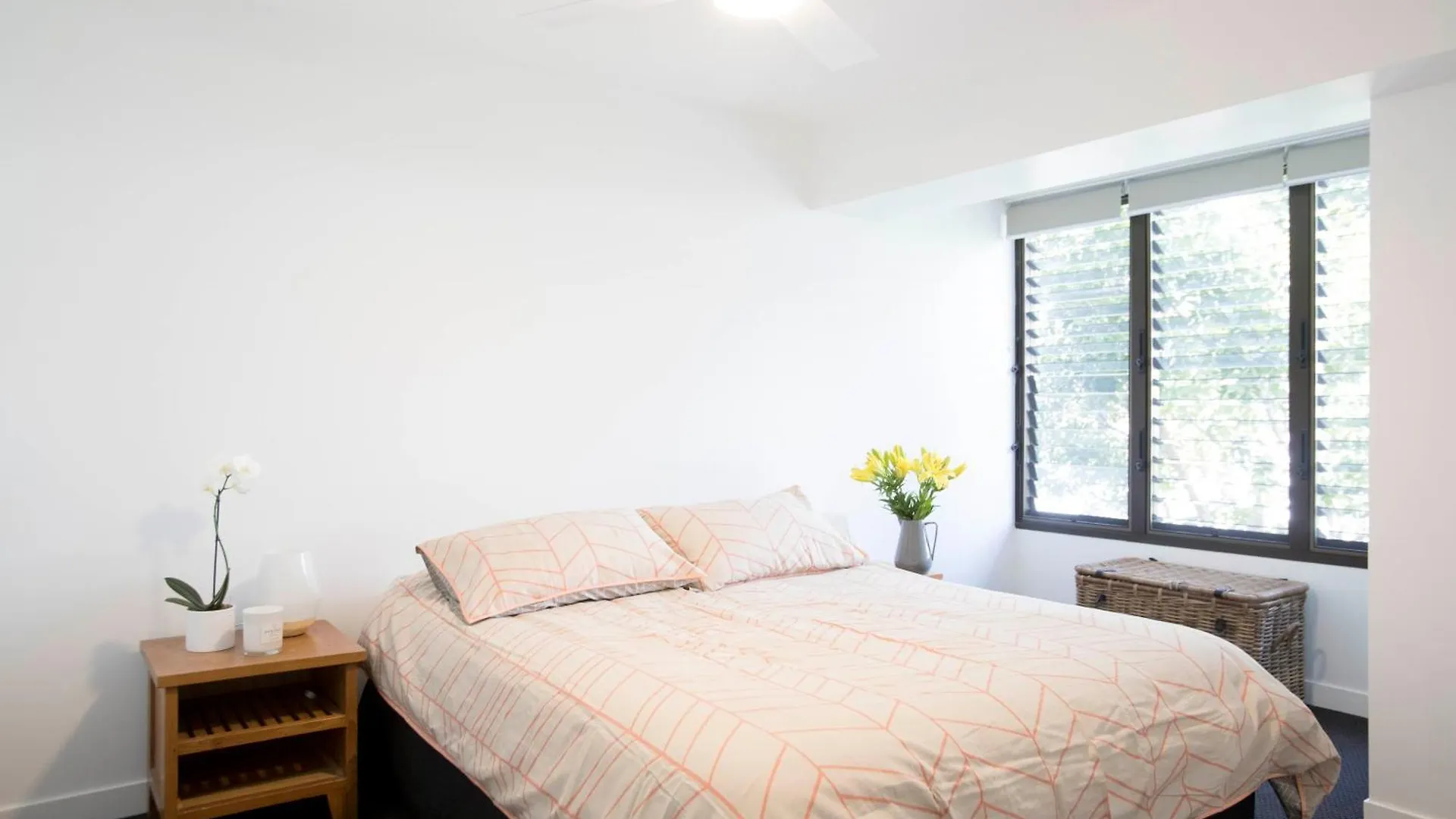 Sandrift Beachfront 3*