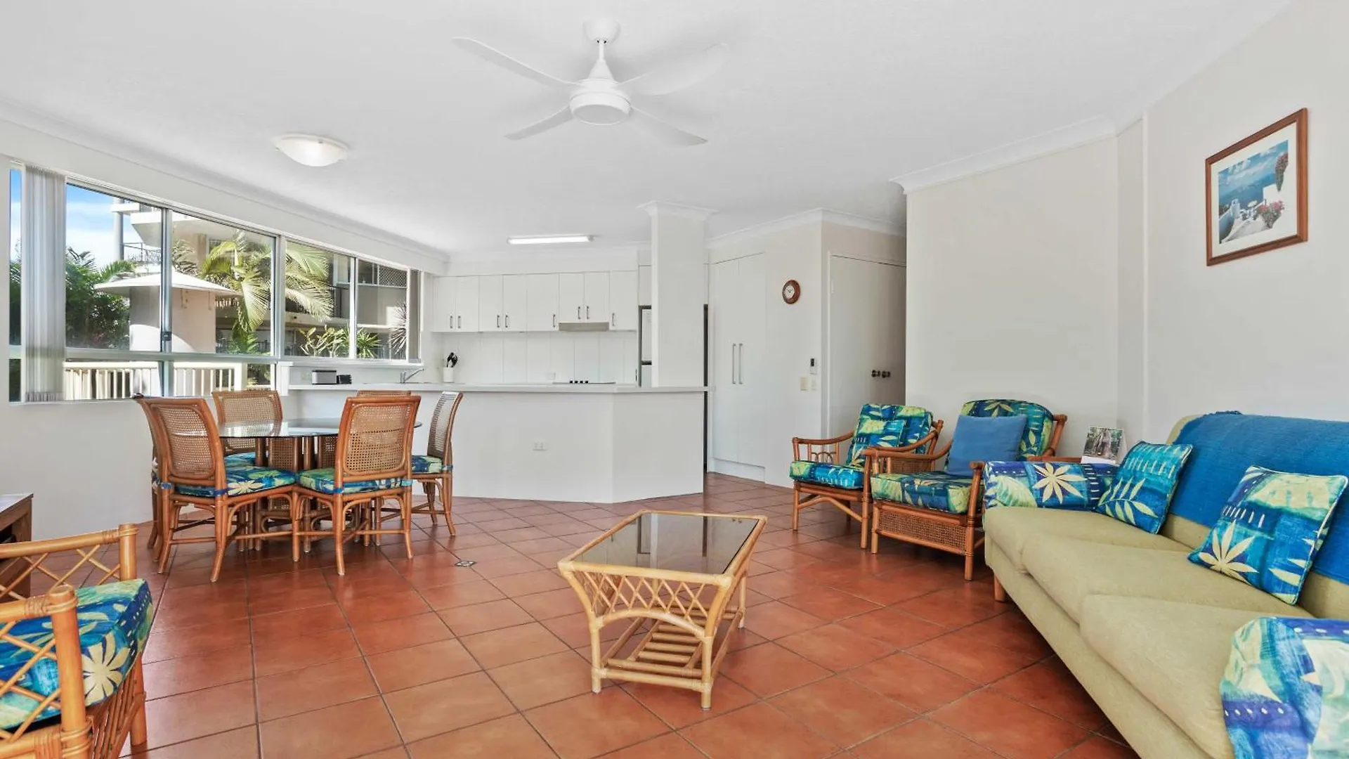 Sandown - Hosted By Burleigh Letting *