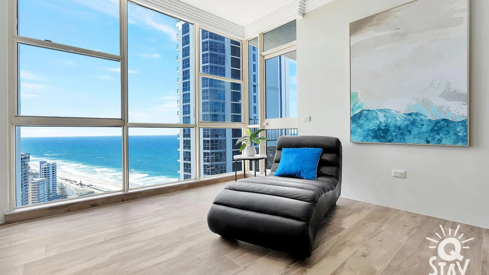 3 Bedroom Penthouse With Private Pool - Q