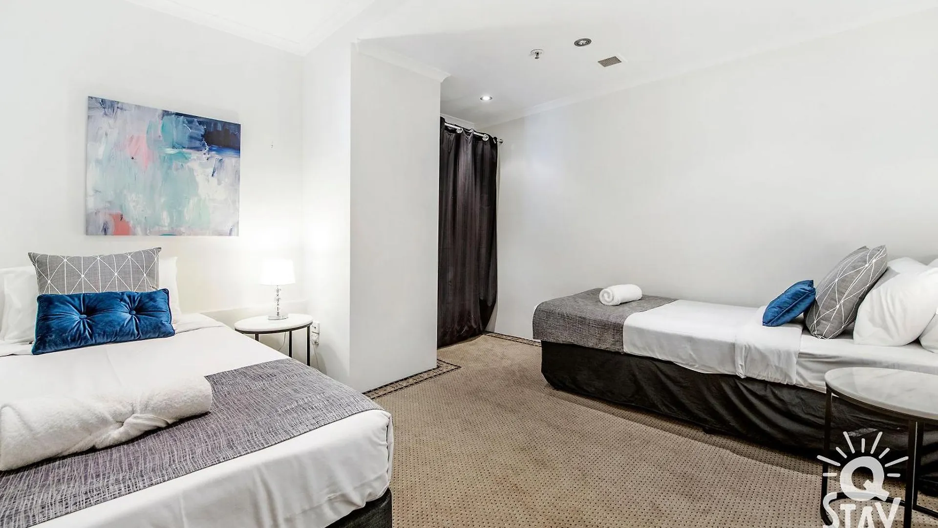 3 Bedroom Penthouse With Private Pool - Q Apartment