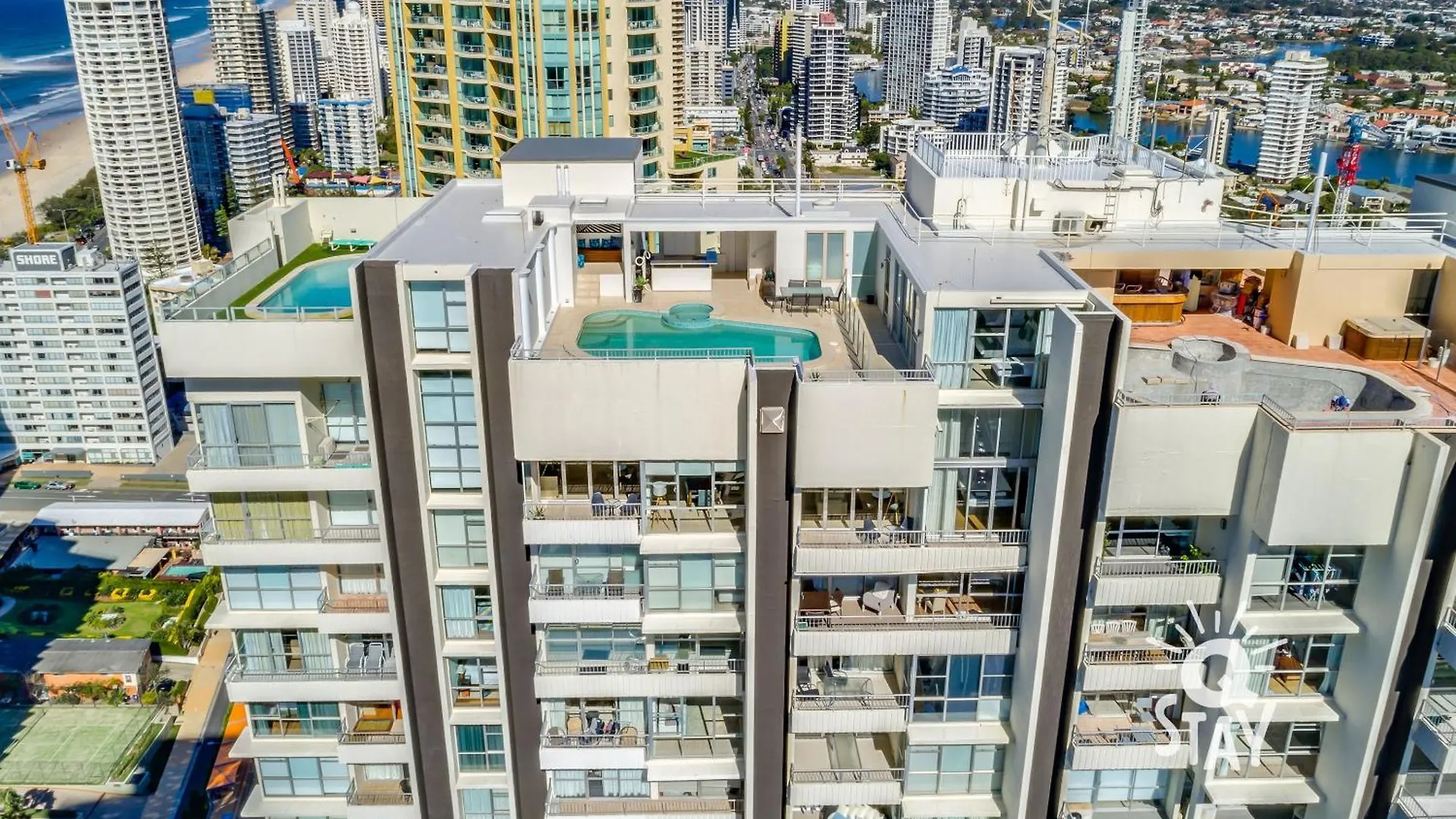 3 Bedroom Penthouse With Private Pool - Q