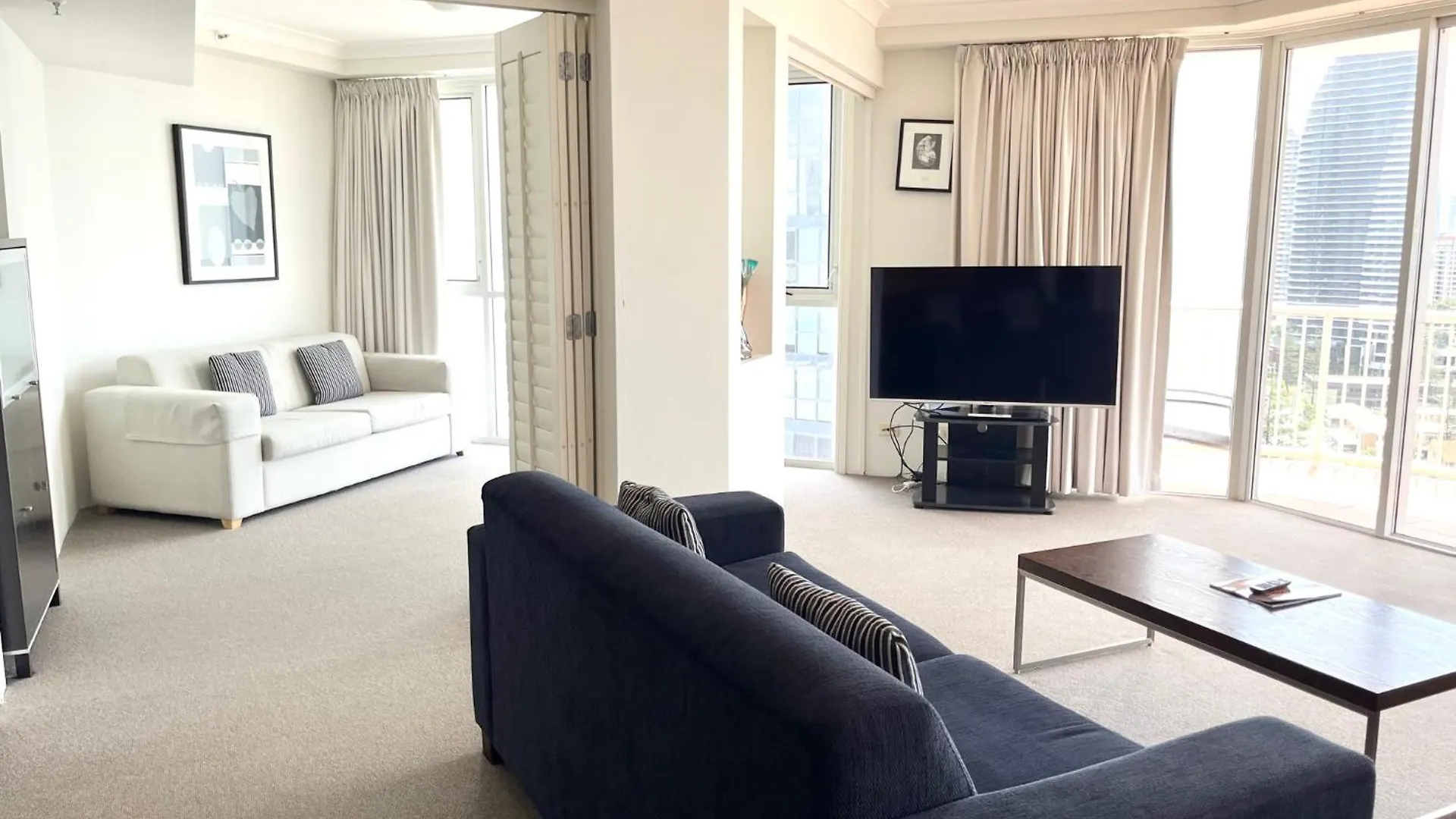 Bel Air On Broadbeach - Official Aparthotel