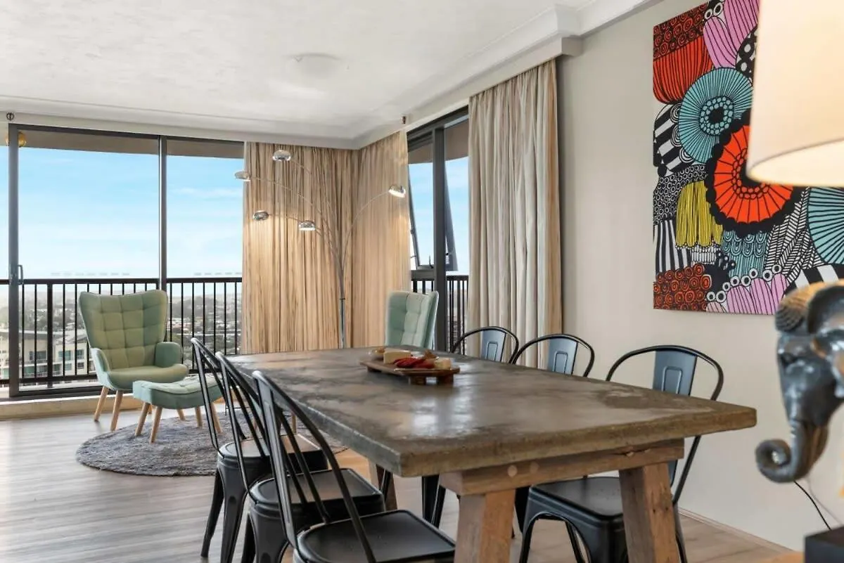 2 Bdrm In 'aquarius' Surfers Broadbeach Apartment Gold Coast