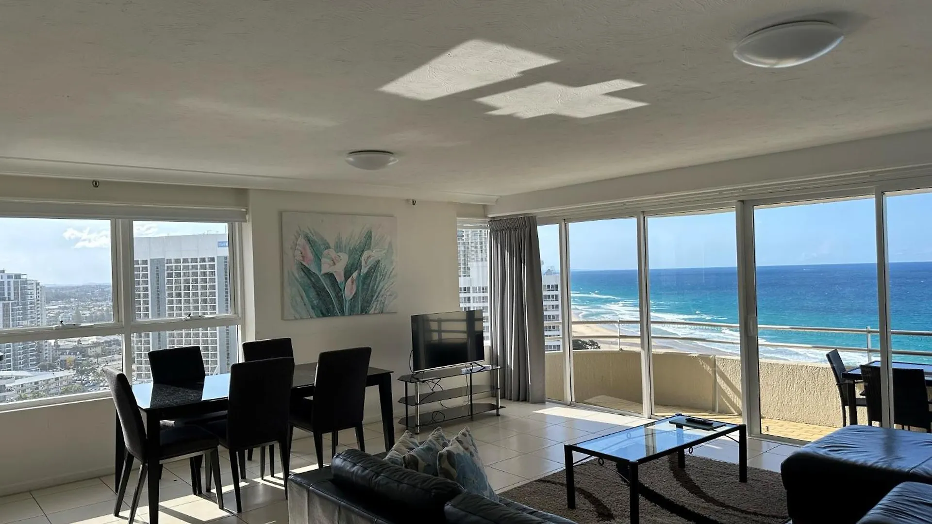 Zenith Ocean Front מלון דירות