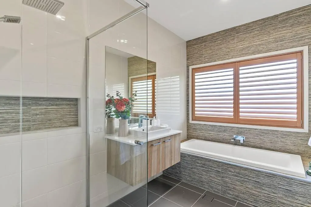 Burleigh Getaway Holiday home