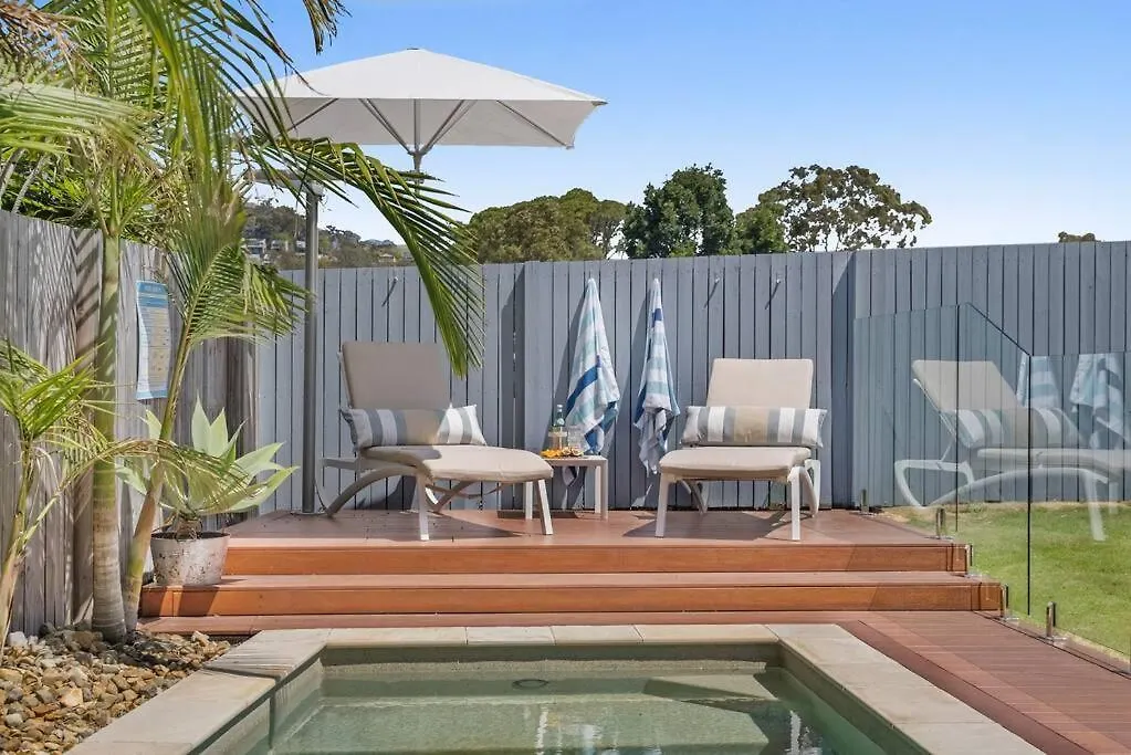 Holiday home Burleigh Getaway