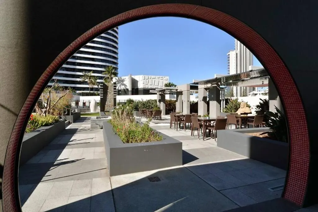 Oracle 2101 Apartment