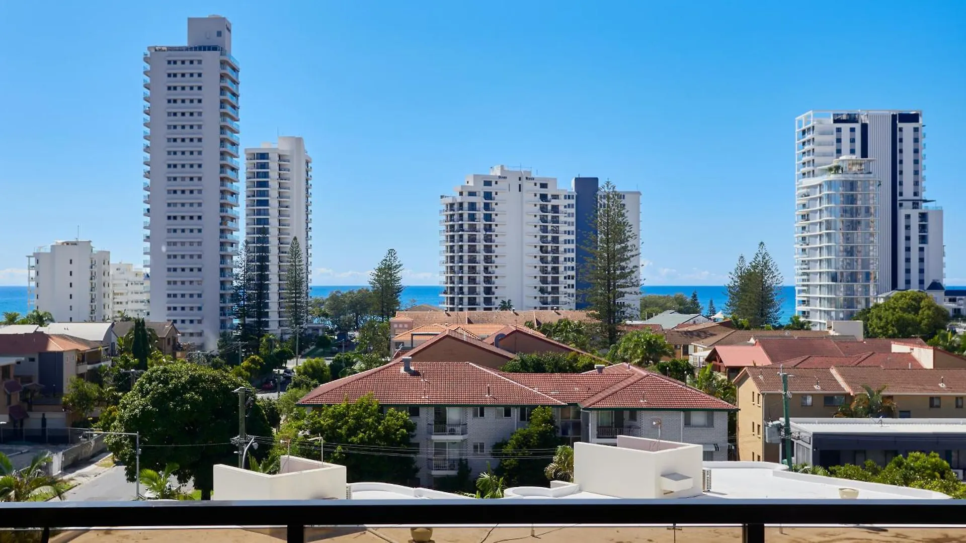 Apartment Oceanview Luxury Broadbeach 2 Bedroom