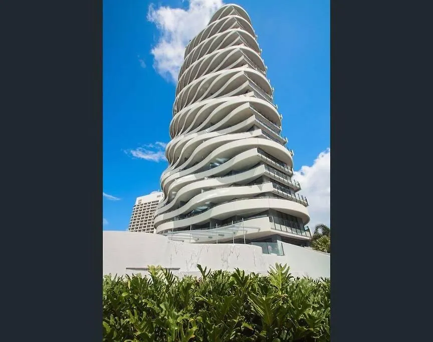 Luxury Wave Broadbeach 2302 Apartment