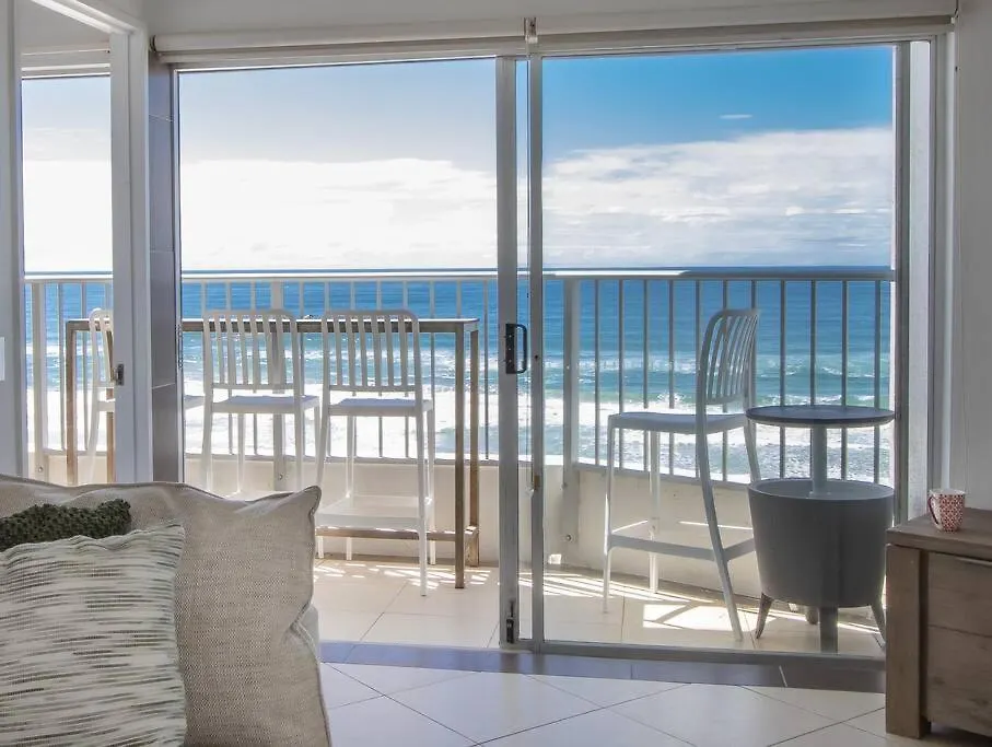 Apartment Absolute Beachfront In Paradise