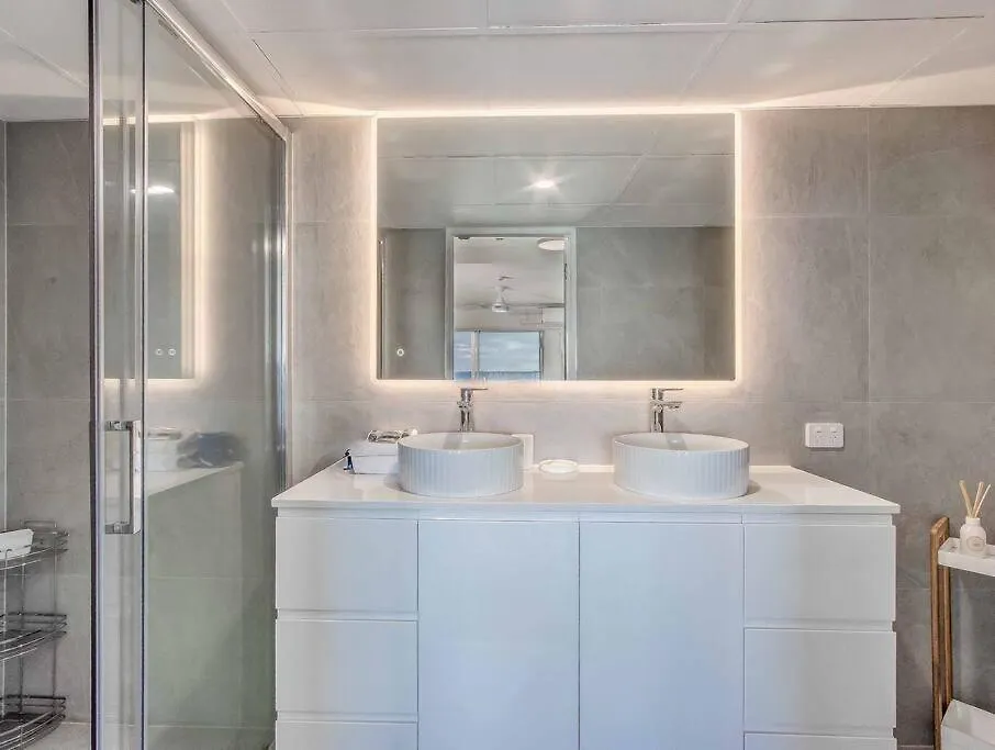 Absolute Beachfront In Paradise Apartment Gold Coast