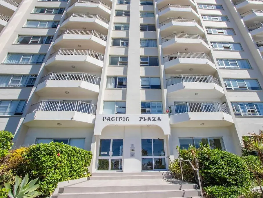 Absolute Beachfront In Paradise Apartment *