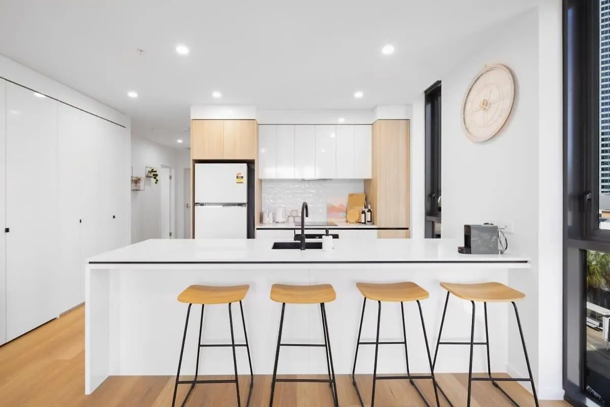 New 2br Prime Loc Stone's Throw From Train Stn Apartment