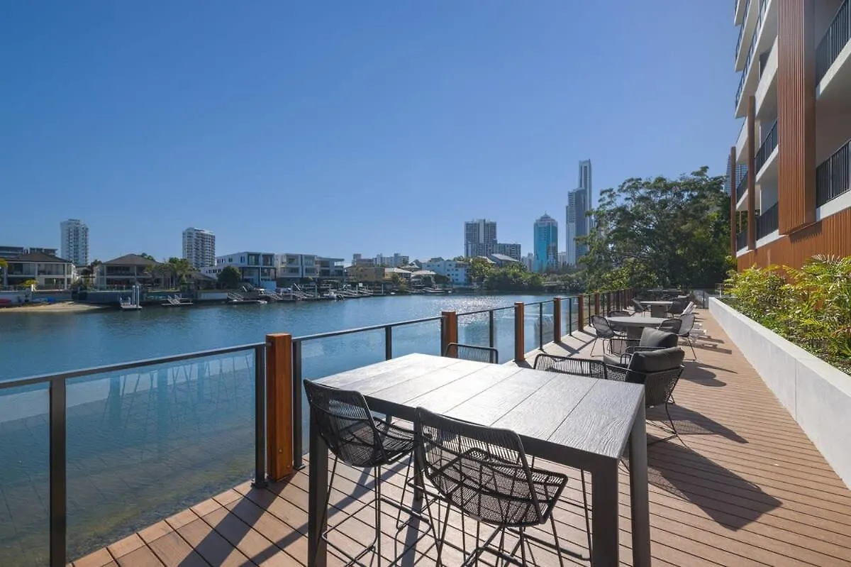 Brand New Cozy 1br Business Nbn Gym Apartment Gold Coast