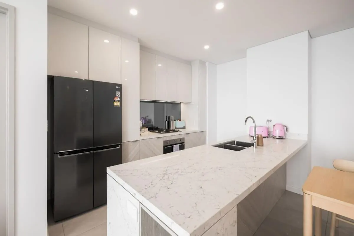 Just A Stone's Throw To The Brand New 2br Apartmán *