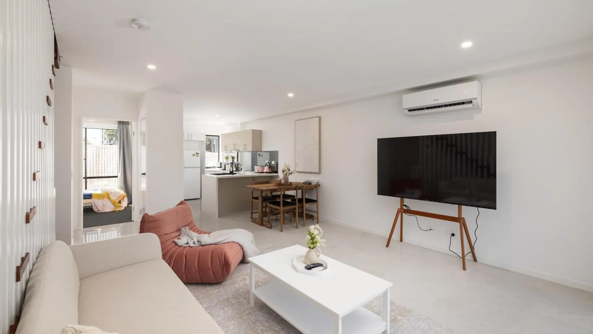 Netflix Brand New 4br Fast Nbn Ac Free Parking Holiday home Gold Coast