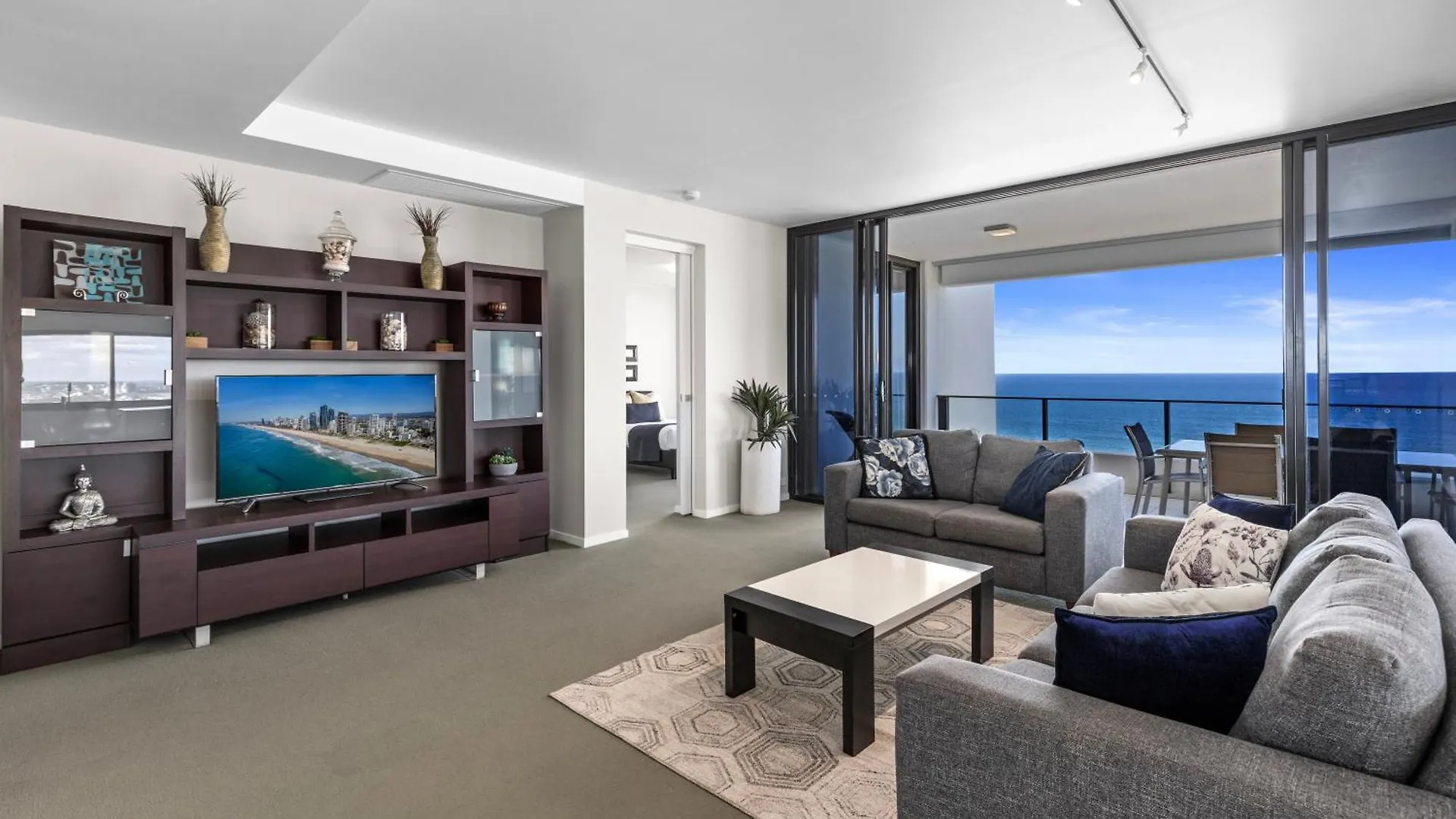 Üdülőközpont Ultra Broadbeach 4*