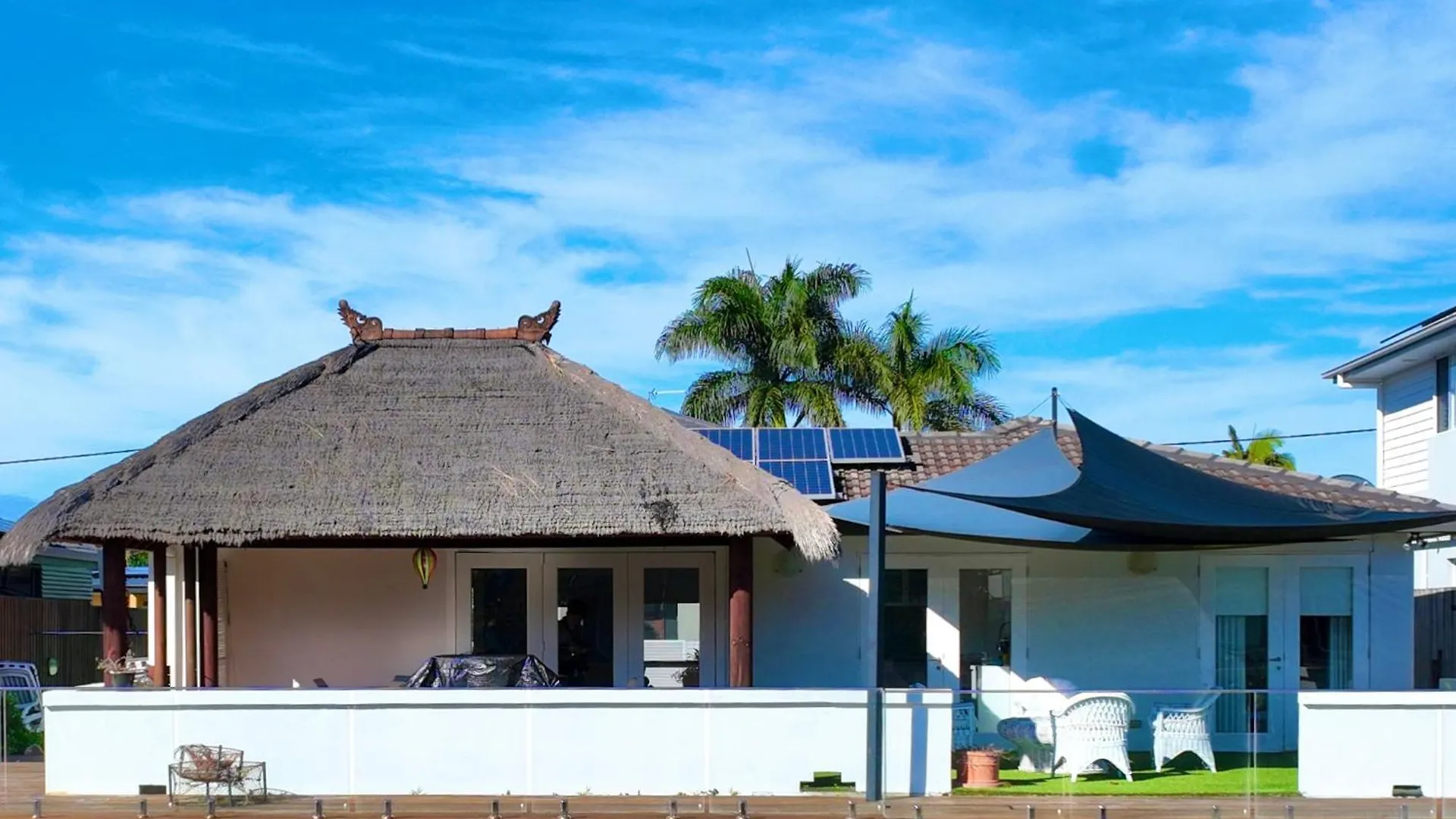 Villa Broadbeach Casa Waterfront With Pier-enjoy Fishing On Vacation *