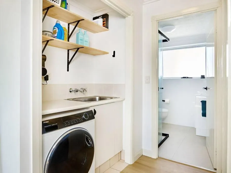 Apartmán Palm Renovated 1 Bedroom *