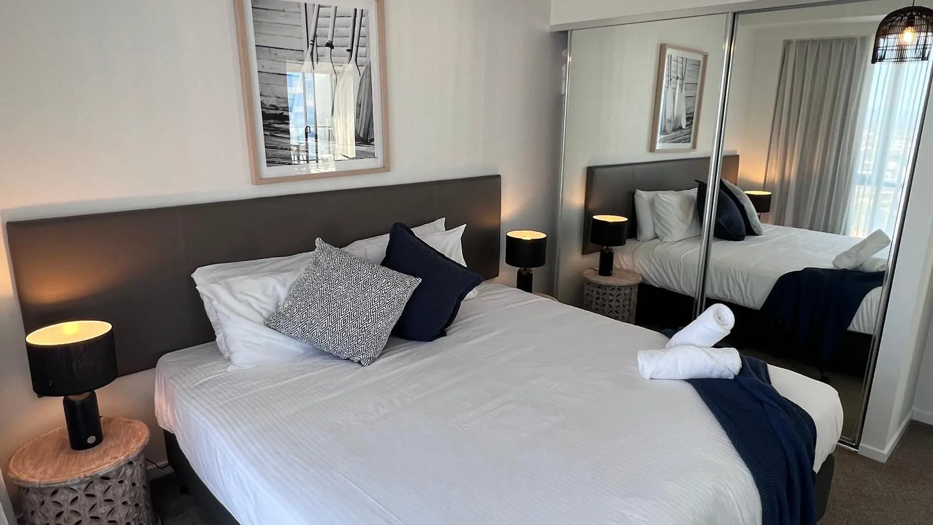 Incredible Ocean Views 3 Bed 18th Floor