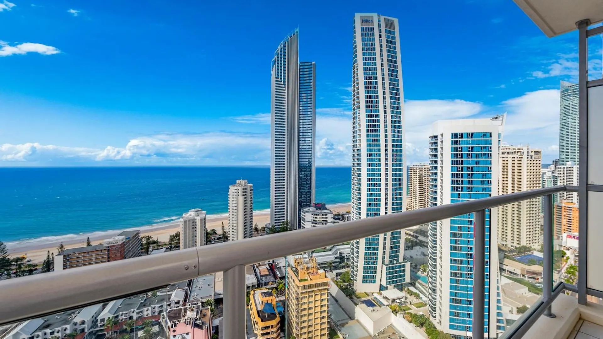 Spectacular Ocean View 3 Pools Gym And Sauna Apartment