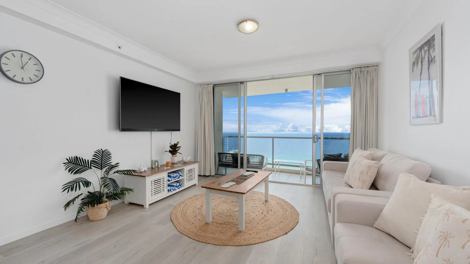Spectacular Ocean View 3 Pools Gym And Sauna Apartment Gold Coast