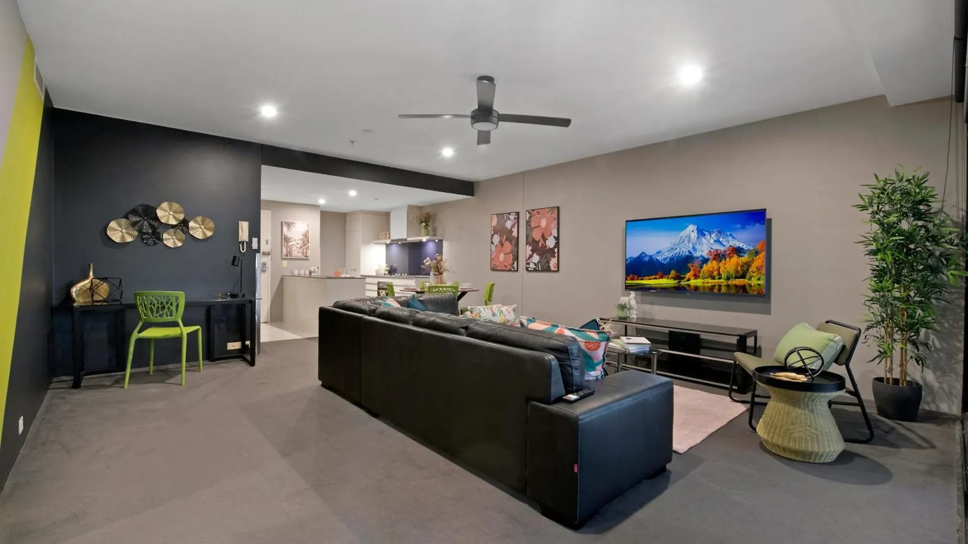 Self-contained At Circle On Cavill - Privately Managed - Wow Apartment Gold Coast