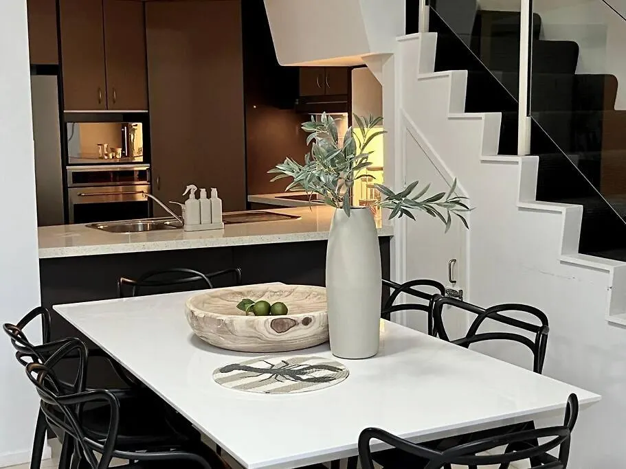 Private Sky Terrace Classic Penthouse 2 Car Parks * Gold Coast