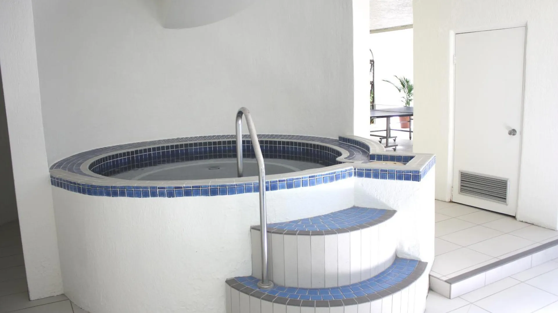 Copacabana Aparthotel 3*