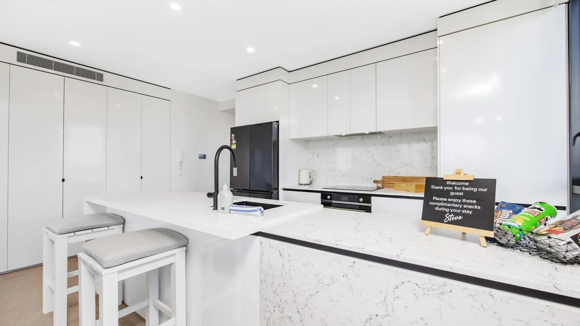 Apartment Opus Luxe 21st Flr Stunning Ocean Views